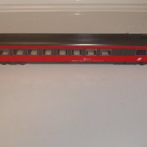Marklin HO train car dining railroad
